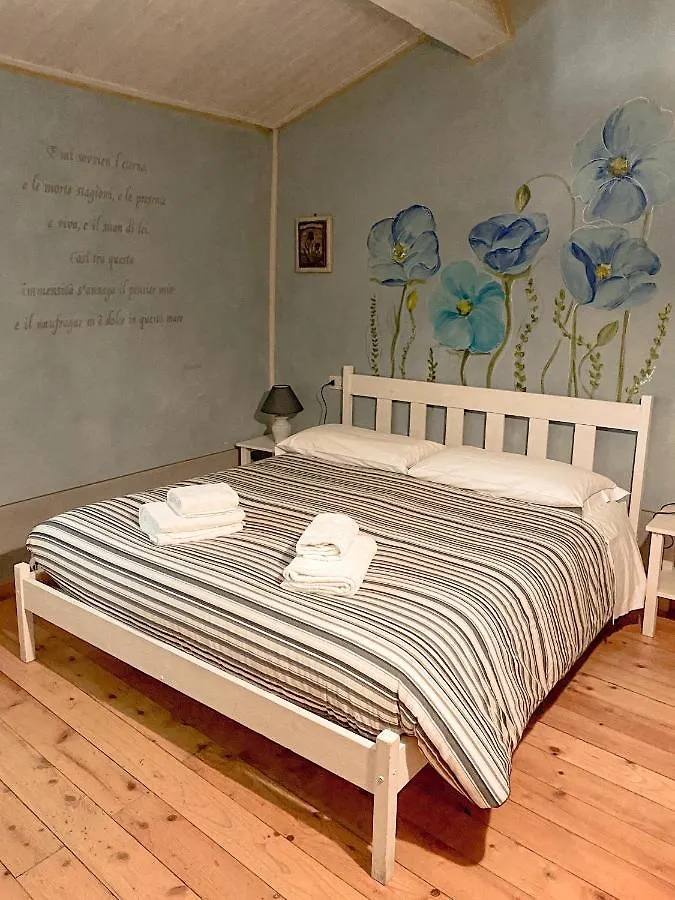 Farm stay Eremo Montemezzano Villa Pratovecchio Italy