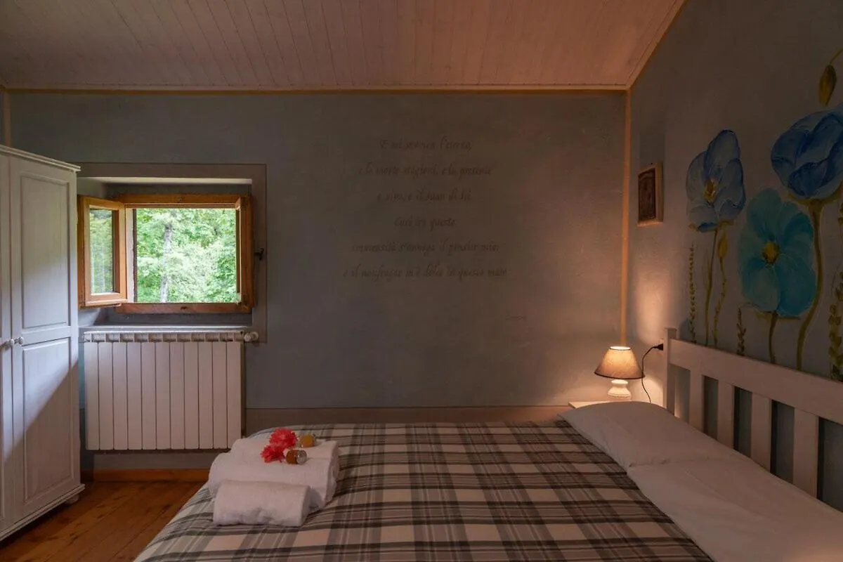 Eremo Montemezzano Villa Pratovecchio Farm stay